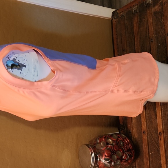 Nike Dri-Fit Running Gear with Tank and Shrug (0741) - Picture 5 of 11